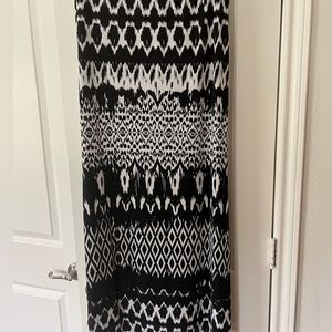 Black and White print skirt